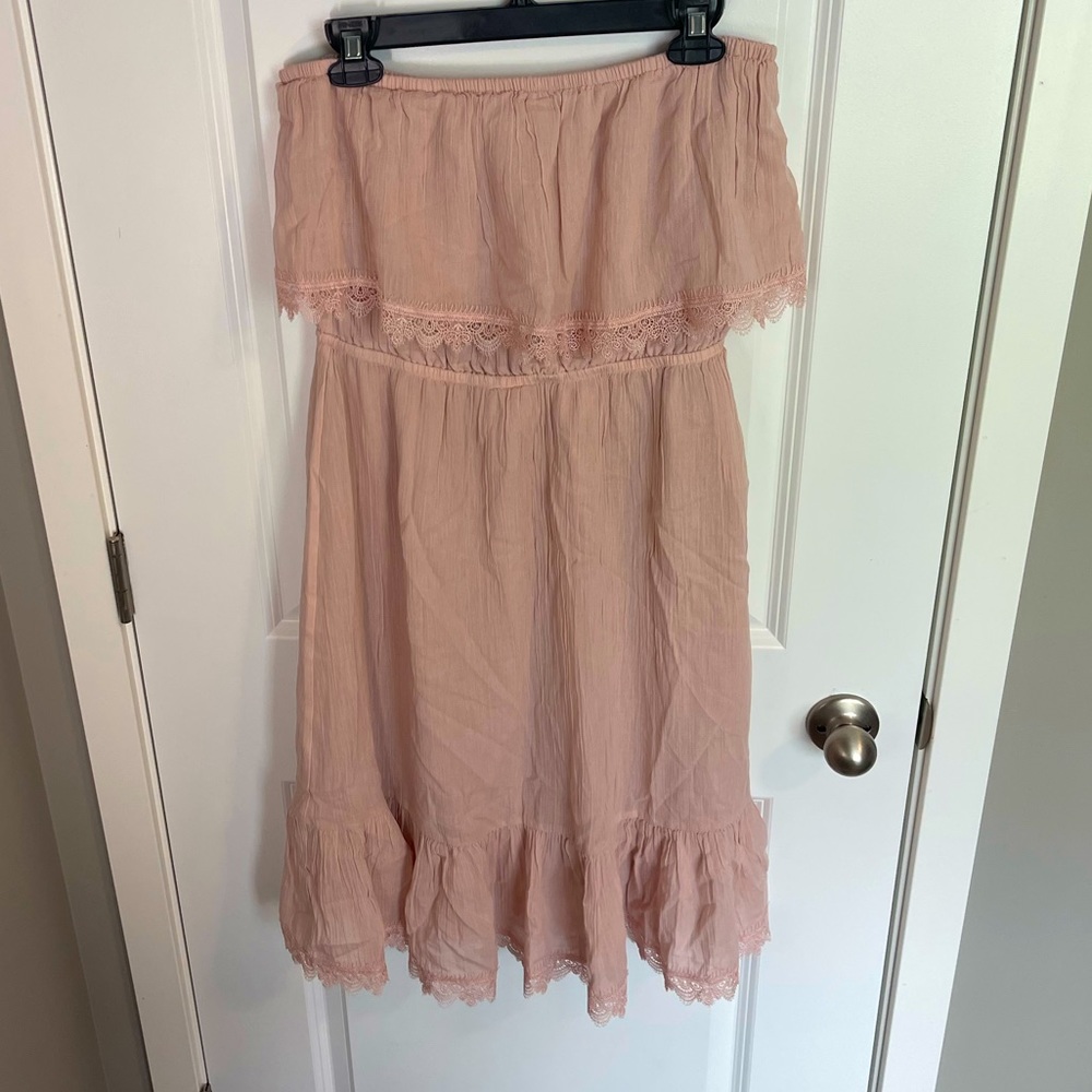 NWT Express Strapless Tiered Dress